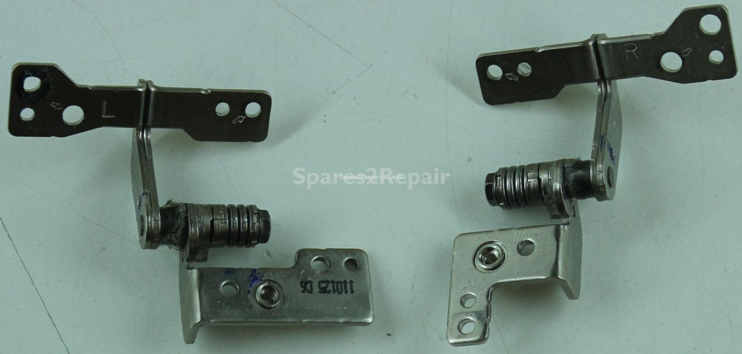 Samsung RV511 - Screen Hinges (L&R)